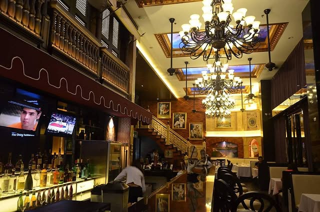 Piccolo Padre restaurant interior